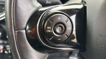 MINI Hatchback 5dr 1.5 Cooper Exclusive II 5dr Auto