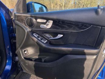 Mercedes-Benz GLC GLC 220d 4Matic AMG Line Premium 5dr 9G-Tronic