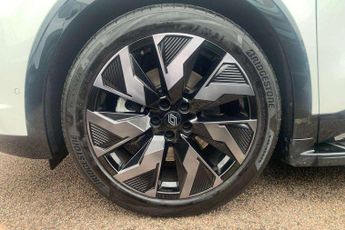 Renault Rafale E-Tech FHEV Techno Esprit Alpine 5dr Auto 4C