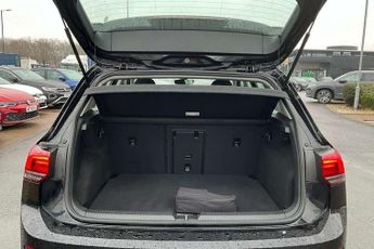 Volkswagen Golf 1.5 eTSI 150 Style 5dr DSG