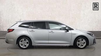 Suzuki Swace 1.8 Hybrid Motion 5dr CVT