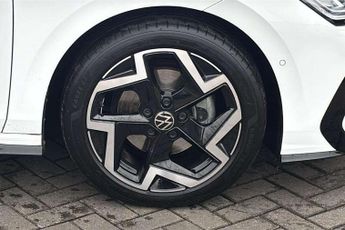 Volkswagen Golf 1.5 eTSI 150 R-Line 5dr DSG