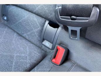 Volkswagen Golf 2.0 TDI Life 5dr DSG