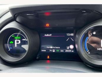 Toyota Yaris 1.5 Hybrid Design 5dr CVT