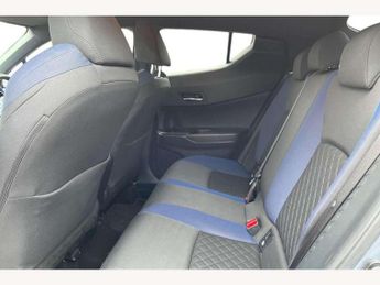 Toyota C-HR 1.8 Hybrid Dynamic 5dr CVT