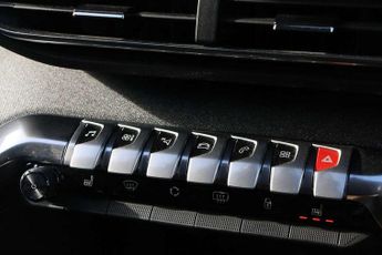 Peugeot 3008 1.2 PureTech Allure Premium 5dr EAT8