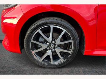 Toyota Yaris 1.5 Hybrid Launch Edition 5dr CVT