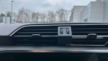 Audi Q3 35 TFSI Black Edition 5dr S Tronic [Tech Pro]