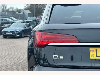 Audi Q5 50 TFSI e Quattro S Line 5dr S Tronic
