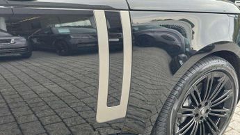 Land Rover Range Rover 3.0 D350 HSE 4dr Auto