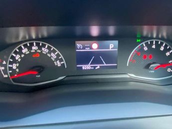 Peugeot 208 1.2 PureTech 100 Active Premium + 5dr EAT8