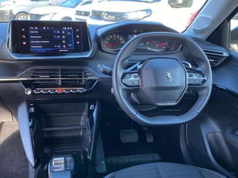 Peugeot 208 1.2 PureTech 100 Active Premium + 5dr EAT8