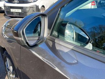 Peugeot 208 1.2 PureTech 100 Active Premium + 5dr EAT8