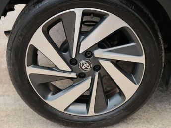 Toyota Aygo X 1.0 VVT-i Edge 5dr Auto