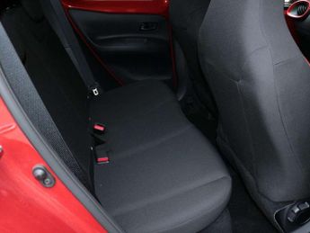 Toyota Aygo X 1.0 VVT-i Edge 5dr Auto