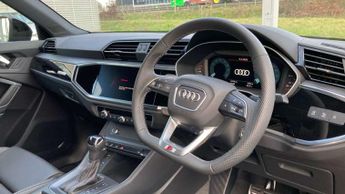 Audi Q3 35 TFSI Black Edition 5dr S Tronic [Tech Pro]