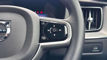 Volvo XC60 2.0 B5P R DESIGN 5dr Geartronic