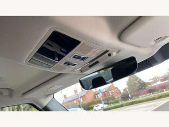 Land Rover Defender 3.0 D250 X-Dynamic SE 90 3dr Auto