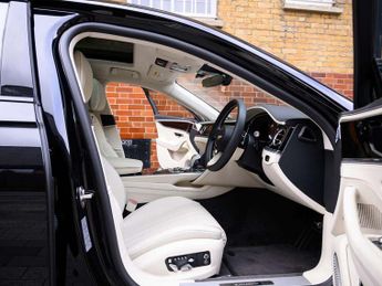 Bentley Flying Spur 4.0 V8 Hybrid 4dr Auto