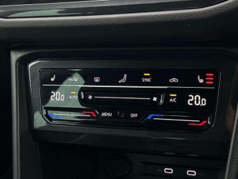 Volkswagen Tiguan 2.0 TDI R-Line 5dr DSG