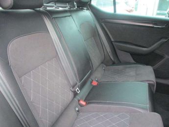 Skoda Superb 2.0 TDI CR Sport Line Plus 5dr DSG