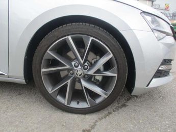 Skoda Superb 2.0 TDI CR Sport Line Plus 5dr DSG