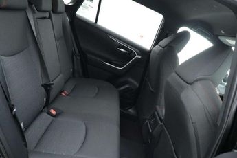 Toyota RAV4 2.5 PHEV Design 5dr CVT