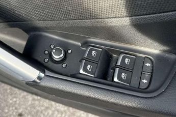 Audi Q2 35 TFSI S Line 5dr S Tronic