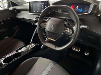 Peugeot 208 1.2 PureTech 130 Allure Premium + 5dr EAT8