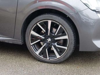 Peugeot 208 1.2 PureTech 100 Allure 5dr EAT8