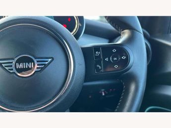 MINI Hatchback 5dr 1.5 Cooper Exclusive 5dr Auto