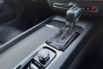 Volvo XC60 2.0 T4 190 Edition 5dr Geartronic