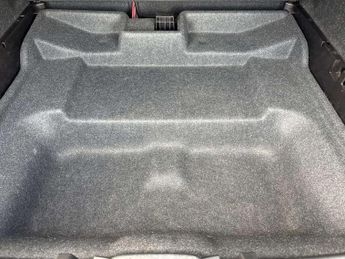 Volvo XC40 2.0 D4 [190] R DESIGN 5dr AWD Geartronic