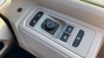 Volkswagen Multivan 1.5 TSI eHybrid Style 5dr LWB 4MOTION DSG