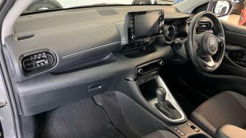 Toyota Yaris 1.5 Hybrid Design 5dr CVT