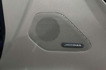 Jaguar F-Pace 2.0 Portfolio 5dr Auto AWD