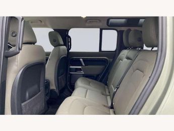Land Rover Defender 3.0 D250 X-Dynamic SE 110 5dr Auto
