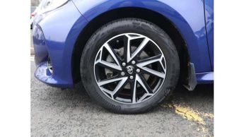 Toyota Yaris 1.5 Hybrid Design 5dr CVT