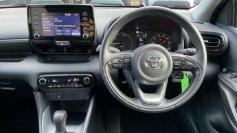 Toyota Yaris 1.5 Hybrid Icon 5dr CVT