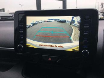 Toyota Yaris 1.5 Hybrid Design 5dr CVT