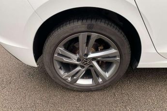 Volkswagen Golf 1.4 TSI eHybrid Style 5dr DSG