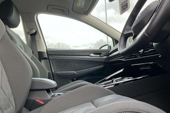 Volkswagen Golf 1.5 eTSI 150 Style 5dr DSG