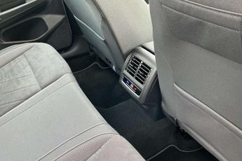 Volkswagen Golf 1.5 eTSI 150 Style 5dr DSG