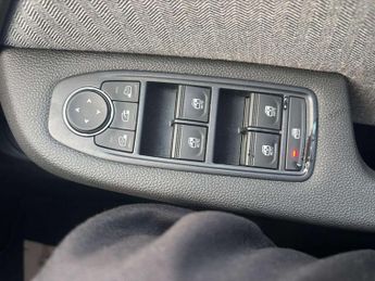 Renault Clio 1.6 E-TECH full hybrid 145 Techno 5dr Auto