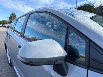 Toyota Corolla Touring Sport 2.0 VVT-i Hybrid Icon Tech 5dr CVT
