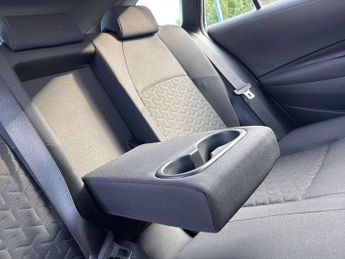 Toyota Corolla Touring Sport 2.0 VVT-i Hybrid Icon Tech 5dr CVT