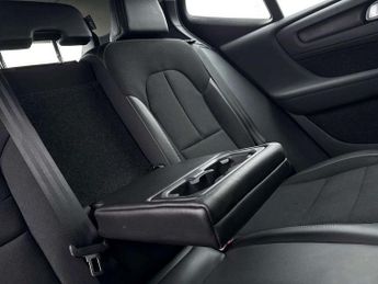 Volvo XC40 2.0 D3 Momentum 5dr Geartronic
