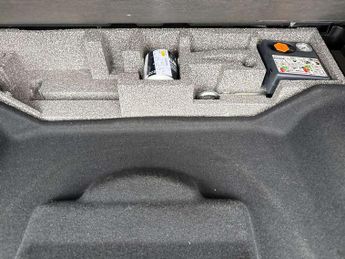 Volvo XC60 2.0 D5 PowerPulse R DESIGN 5dr AWD Geartronic