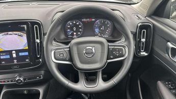 Volvo XC40 1.5 T3 [163] Momentum 5dr Geartronic