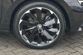Skoda Superb 1.4 TSI iV Sport Line Plus DSG 5dr